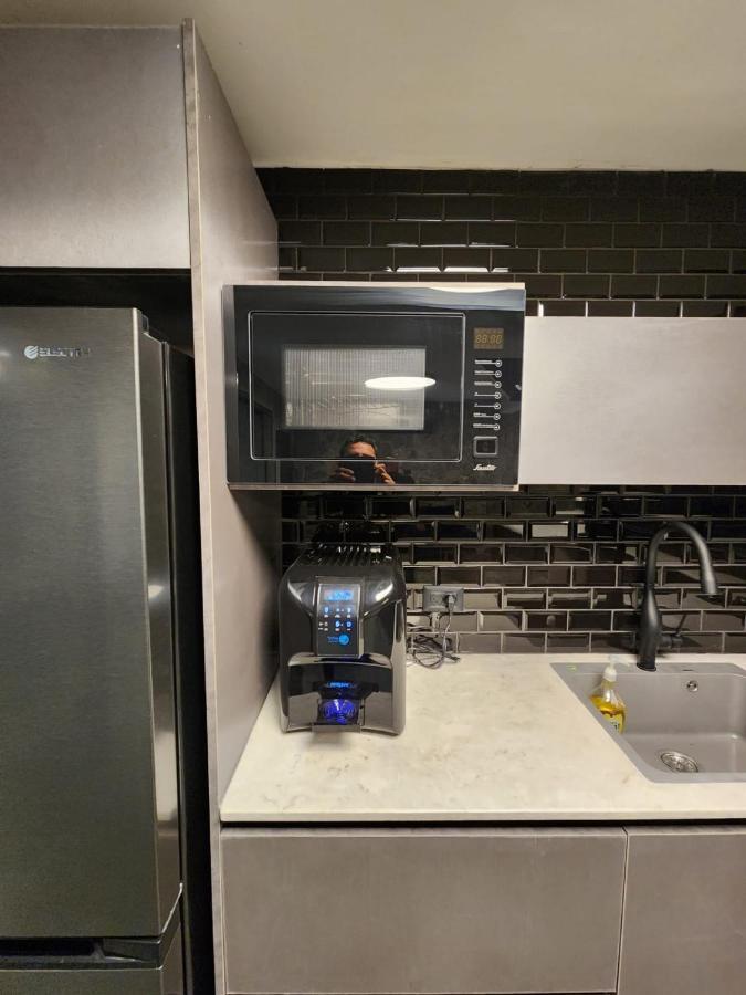 מבנים בים 75 Suites At Sea Haifa Bagian luar foto
