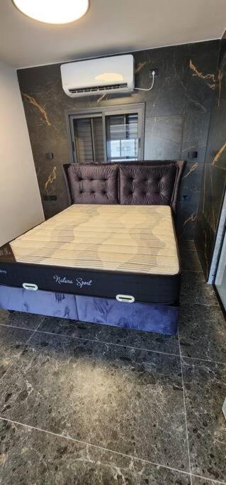 מבנים בים 75 Suites At Sea Haifa Bagian luar foto